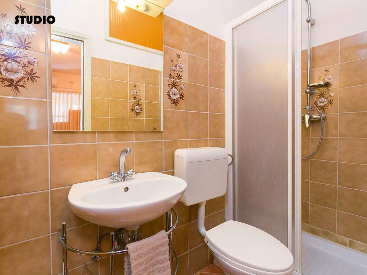 Apartments Nives Poreč Zewnętrze zdjęcie